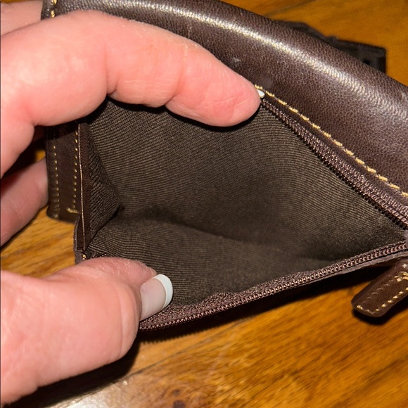 Fossil Brown Leather Trifold Wallet with Contrast Stitching - Picture 5 of 5